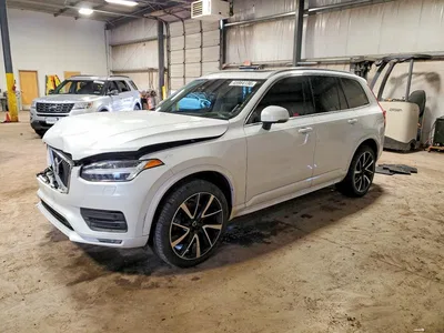 2022 VOLVO XC90 T6 MOMENTUM, фото 1, лот 10632699