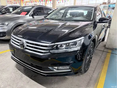 2017 Volkswagen Passat 330TSI DSG Luxury, фото 1, лот 10421054