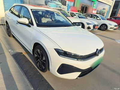 2025 Volkswagen Sagitar 300TSI DSG Mid-range Edition, фото 4, лот 10458885