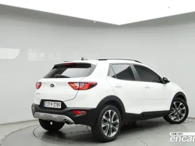2020 Kia Stonic 1.4, фото 2, лот 10312774