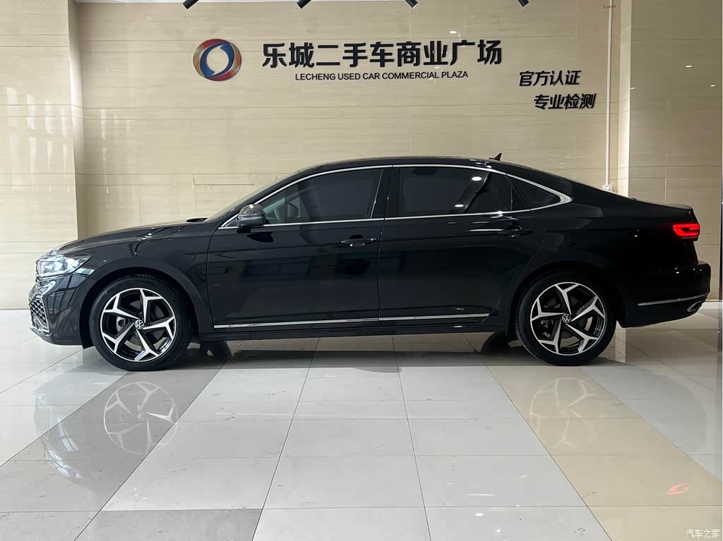 2024 Volkswagen Passat 380TSI Starlight Dragon Soaring Edition, фото 4, лот 11223475