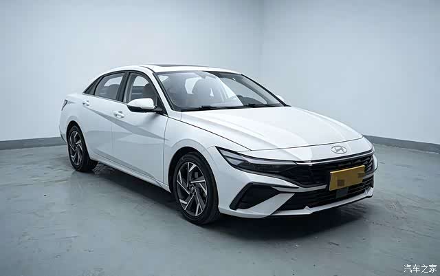 2023 Hyundai Elantra Model 1.5L CVT LUX Premium Edition, фото 4, лот 11227693