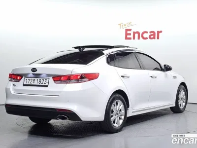 2016 Kia K5 LPI SX, фото 1, лот 10044370