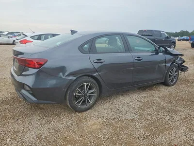 2024 KIA FORTE LXS, фото 3, лот 10781538