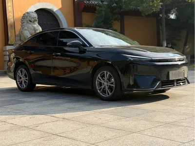 2025 Geely Galaxy Galaxy L6 EM-i 140km Voyage Edition, фото 3, лот 10765915