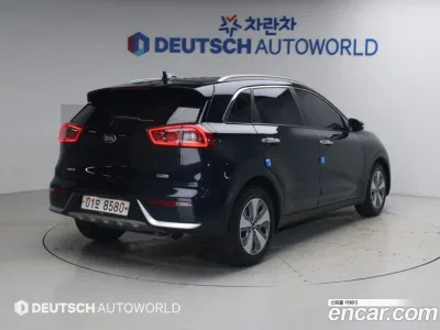 2018 Kia Niro Prestige, фото 2, лот 10310614