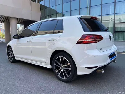 2017 Volkswagen Golf 280TSI Auto R-Line Millionth Anniversary Edition, фото 4, лот 10432511