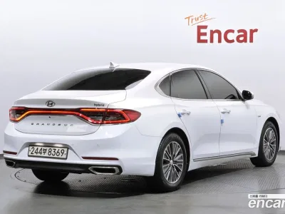 2019 Hyundai Grandeur Premium, фото 2, лот 10144849
