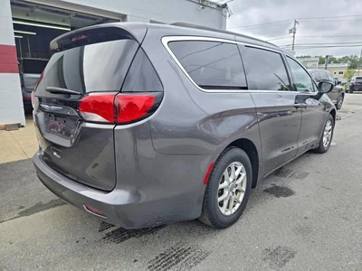 2020 CHRYSLER VOYAGER LXI, фото 4, лот 10587528