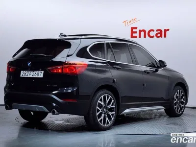2022 BMW X1 xDrive 20i xLine, фото 1, лот 10064687