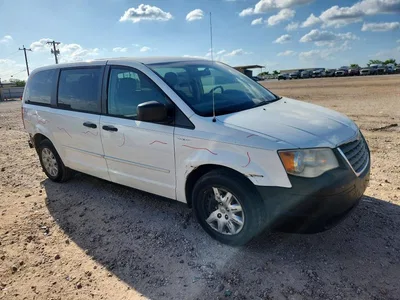 2008 CHRYSLER TOWN & COUNTRY LX, фото 4, лот 10864776