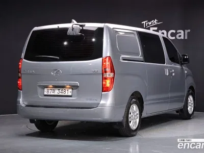 2021 Hyundai Starex Van 5-Seater, фото 2, лот 10955164
