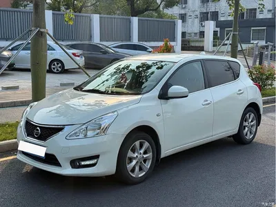 2011 Nissan Tiida 1.6L CVT Comfort, фото 1, лот 11195681