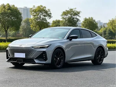 2022 Changan UNI-V 1.5T Premium Model, фото 1, лот 11553790