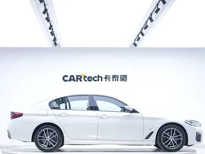 2022 BMW 5 Series (Import) Facelift 525i M Sport Package, фото 2, лот 11587819