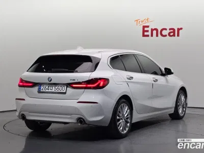 2021 BMW 1-Series 118d Joy, фото 2, лот 10036705