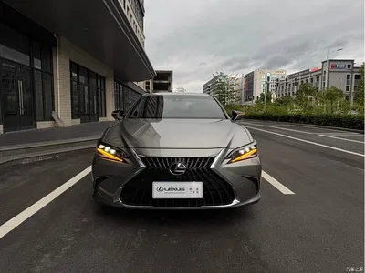 2022 Lexus ES 300h Ultimate Edition, фото 2, лот 10311053