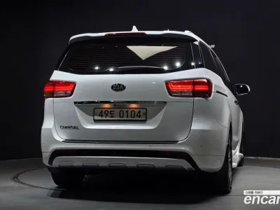 2017 Kia Canival 9-seater Prestige, фото 4, лот 11483346
