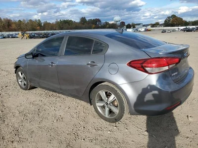 2018 KIA FORTE LX, фото 2, лот 10789173