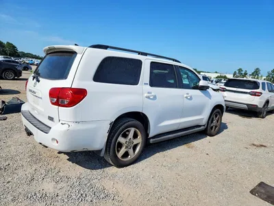 2011 TOYOTA SEQUOIA SR5, фото 3, лот 10579598