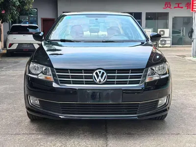 2013 Volkswagen Lavida Facelift Classic 1.6L Automatic Comfort, фото 2, лот 10593278