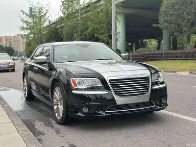 2013 Chrysler 300C (Import) 3.6L Prestige Edition, фото 2, лот 11460967