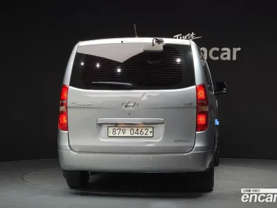 2017 Hyundai Starex 3-Seater VAN, фото 3, лот 10191128