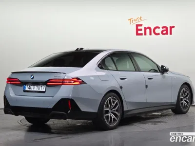 2025 BMW 5-Series 520i M Sport, фото 2, лот 10062306