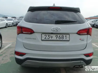 2016 Hyundai Santafe Diesel 2.2 4WD, фото 4, лот 10225434
