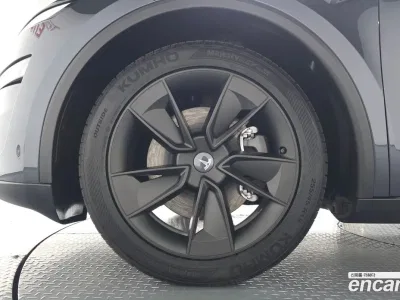 2025 Tesla Model Y RWD, фото 4, лот 10199421