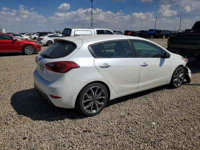 2017 KIA FORTE5 SX, фото 3, лот 10959206
