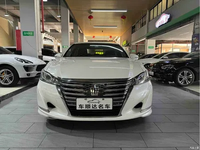 2015 Toyota Crown 2.5L Fashion Limited Edition, фото 2, лот 10273745