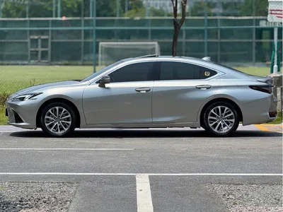 2025 Lexus ES 300h Ultimate Edition, фото 3, лот 10312457