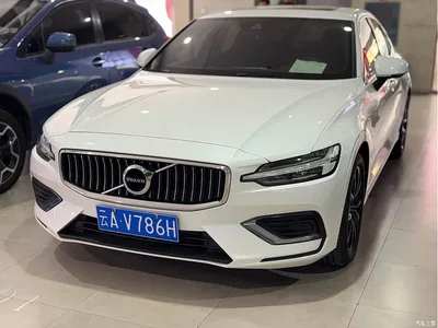 2020 Volvo S60 T4 Momentum Luxury Edition, фото 1, лот 11017942