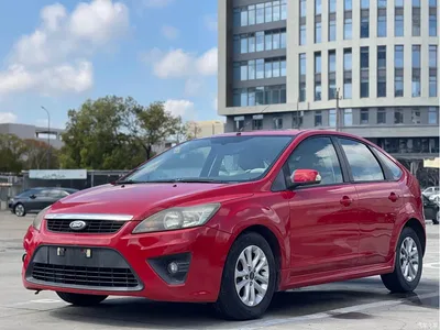 2011 Ford Focus Hatchback 1.8L Automatic Fashion, фото 1, лот 10296636