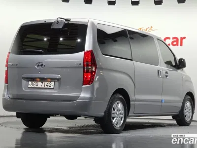 2021 Hyundai Starex Van 3-Seater, фото 2, лот 10521609