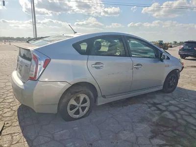 2013 TOYOTA PRIUS TWO, фото 3, лот 10551083