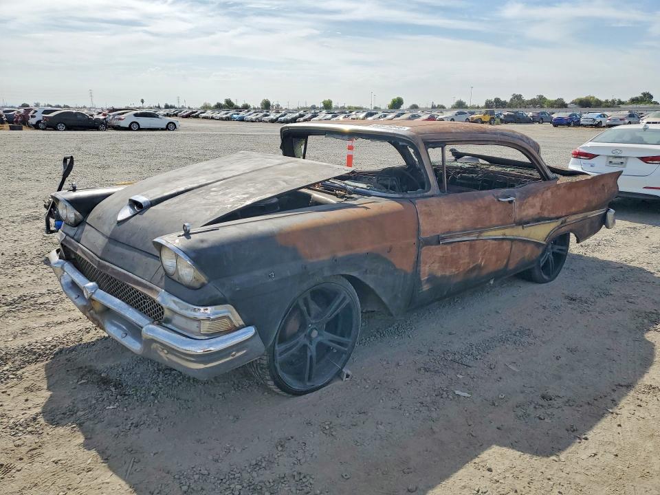 1958 FORD FAIRLANE 500, фото 1, лот 10968259