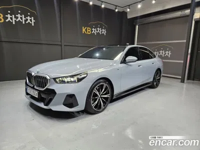 2025 BMW 5-Series 530i xDrive M Sport, фото 1, лот 10165545