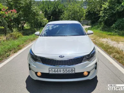 2017 Kia K5 2.0 MX, фото 1, лот 10197448