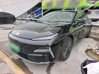 2025 Geely Galaxy Galaxy Xingyao 8 130km EM-i Premium Edition, фото 2, лот 11192057