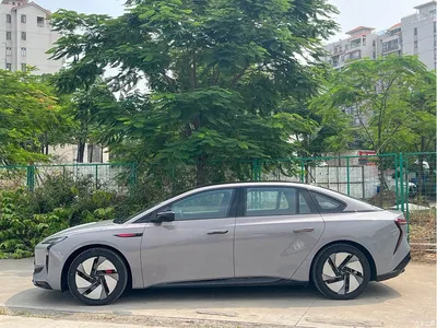2025 Hongqi EH7 640 AWD Smart Selection Edition, фото 3, лот 11017939
