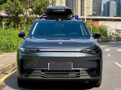 2026 Leapmotor C16 Model Year EREV 280 LiDAR Premium Edition 6-Seater, фото 2, лот 10316211