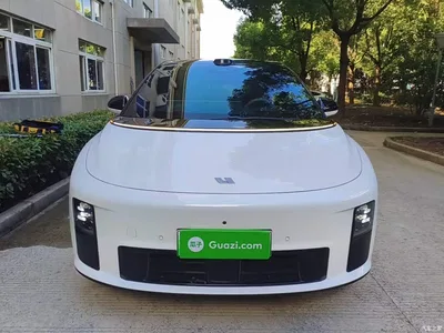 2025 Li Auto i6 4WD Base Model, фото 3, лот 10447494