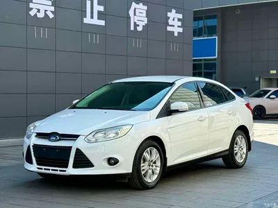 2012 Ford Focus Sedan 1.6L Manual Comfort, фото 1, лот 10294011