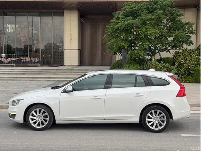 2015 Volvo V60 T5 Momentum, фото 4, лот 10363244