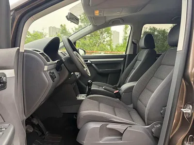 2013 Volkswagen Touran 1.4T Manual Trend 5-seater, фото 4, лот 10415948