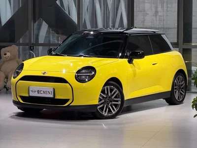 2024 MINI Electric MINI COOPER 456km COOPER E Classic, фото 2, лот 11585554