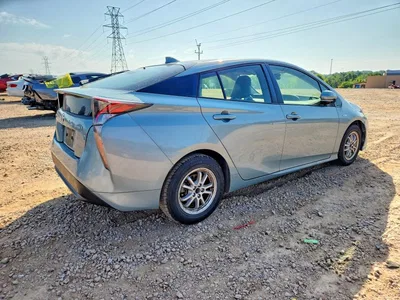 2017 TOYOTA PRIUS THREE, фото 3, лот 10546905