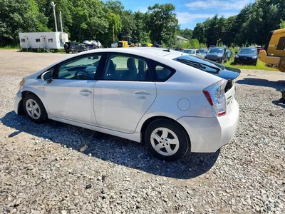 2011 TOYOTA PRIUS THREE, фото 2, лот 10539825